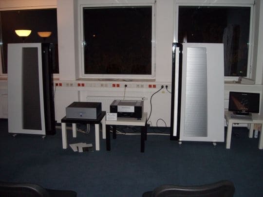 APOGEE ACOUSTICS SCINTILLA Mk IV in High-End Studios