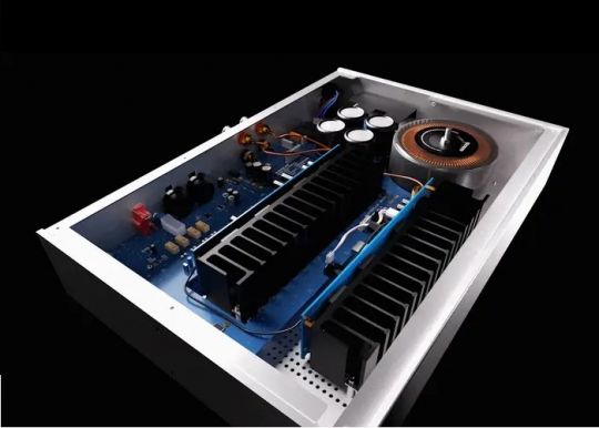 Audiolab 9000P (Inside)