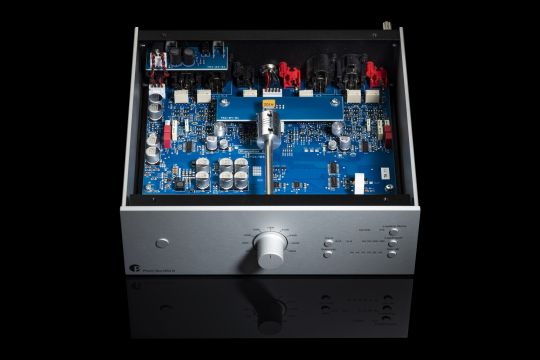 Pro-Ject Phono Box DS3 B (Inside)