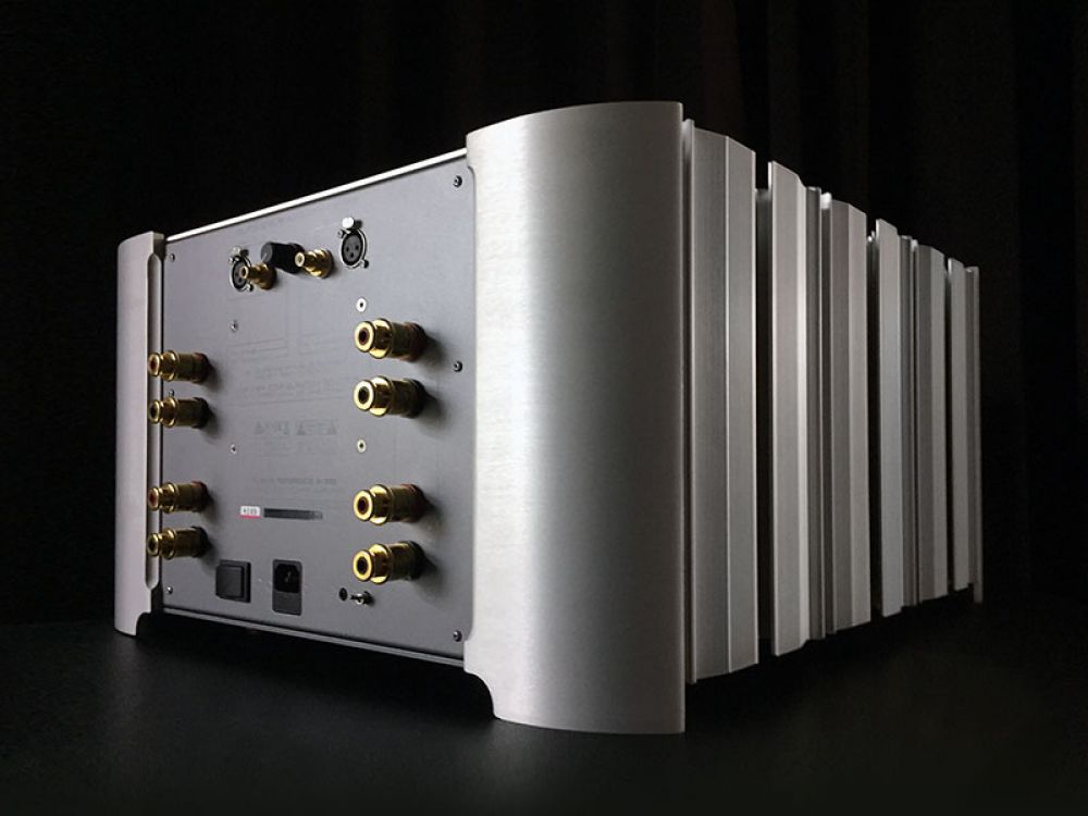 PLINIUS - A300 Power Amplifier